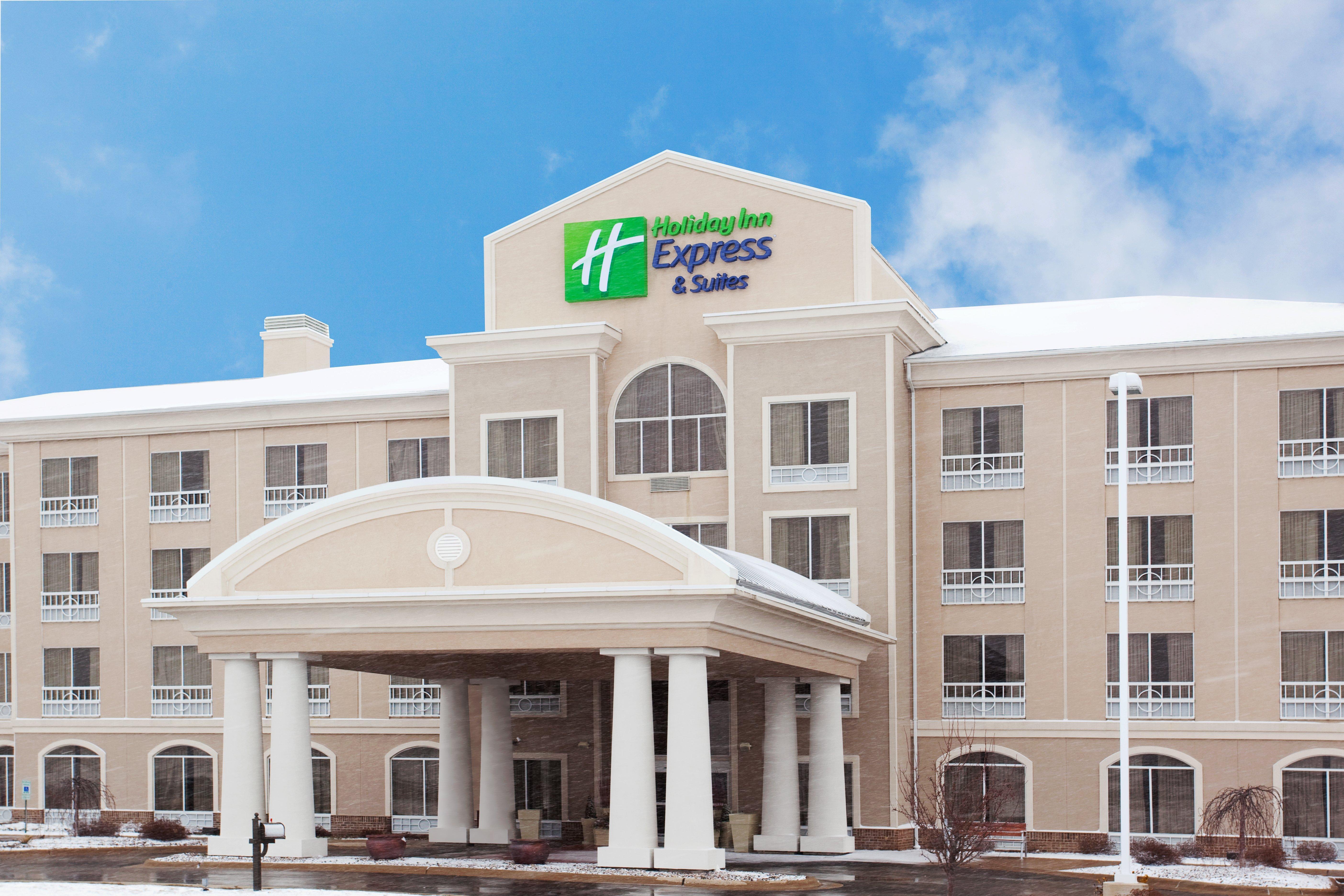Holiday Inn Express Rockford-Loves Park By Ihg Exterior foto
