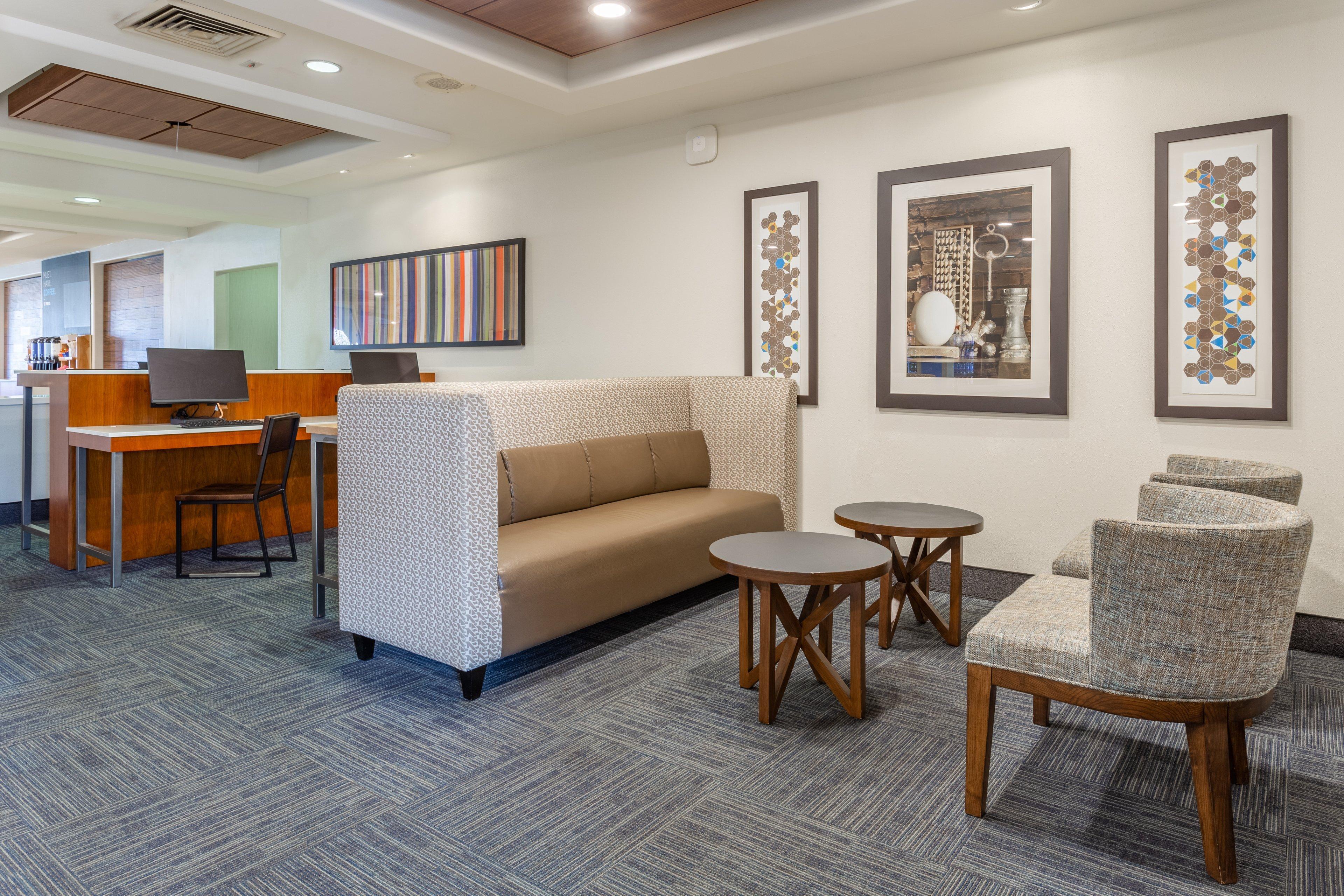 Holiday Inn Express Rockford-Loves Park By Ihg Exterior foto