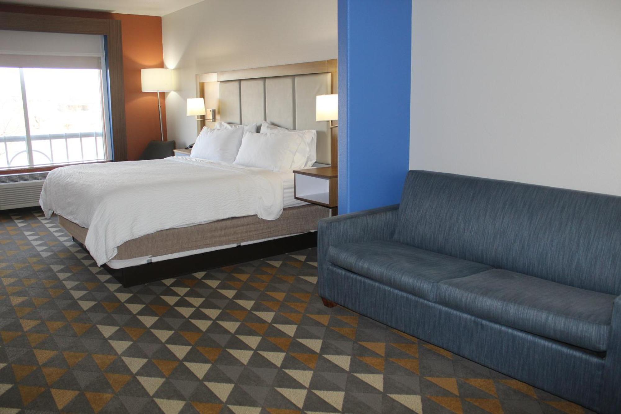 Holiday Inn Express Rockford-Loves Park By Ihg Exterior foto