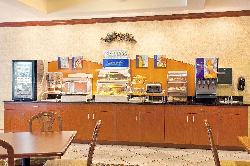 Holiday Inn Express Rockford-Loves Park By Ihg Exterior foto