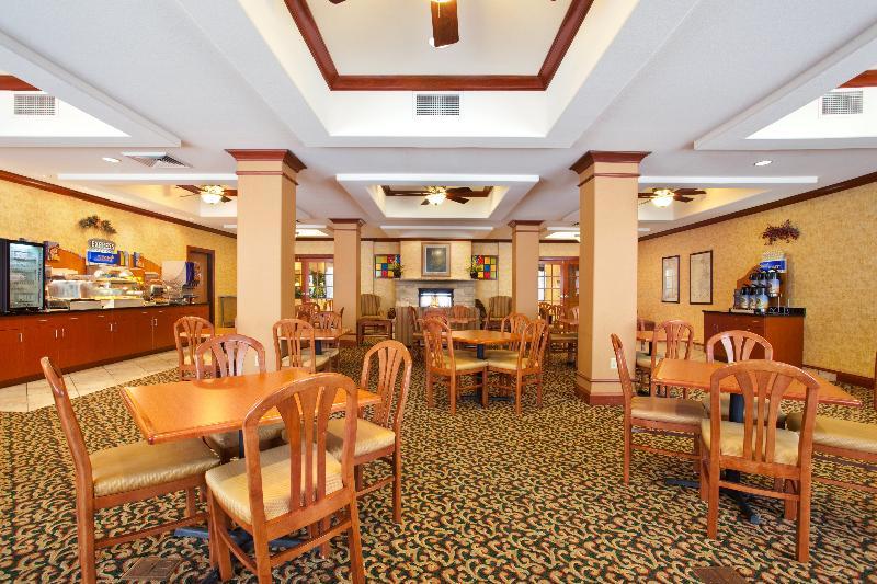 Holiday Inn Express Rockford-Loves Park By Ihg Exterior foto